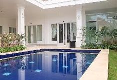 Others 3 Lilis Ikvala Radha