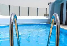 Others 6 The Town Hotel