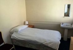 Others 4 The White Hart Hotel