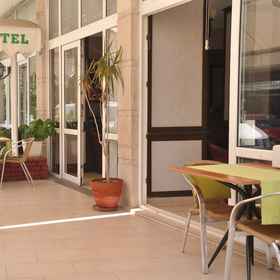 Guler Hotel 1, Hotel Red Castle