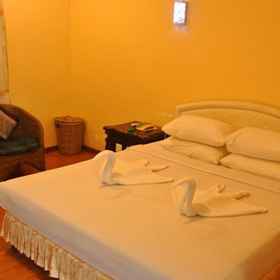 Regal Central Hotel 1, Feel Myanmar Restaurant 2 호텔