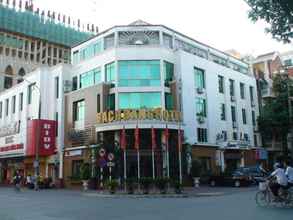 Bên ngoài Bach Dang Hotel