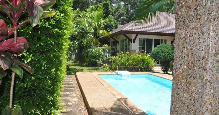 Swimming Pool Baan Chao Koh