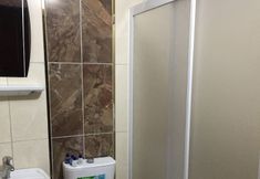 อื่นๆ 2 Stories Hotel