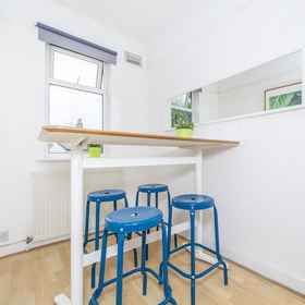 Lingwell Concept by Allô Housing 1, Hotel Balham