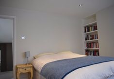 Others 5 Cosy 2 Bedroom Home in Hammersmith