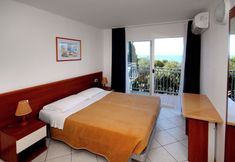Others 7 Well-kept Apartment With Balcony, 4 km. From Touristic Pula