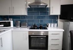 Others 3 Contemporary Apartment in Worcester Near Worcester Cathedral