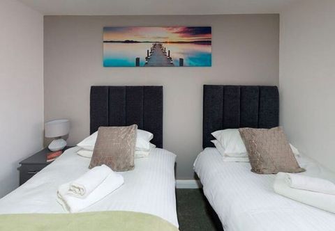 Others Contemporary Apartment in Worcester Near Worcester Cathedral