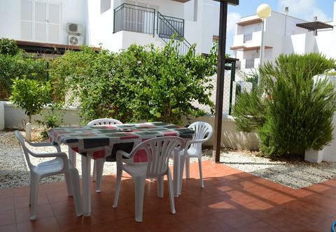 Others Ground Floor Apartment, Private Patio, South Facing, Direct Access to the Beach