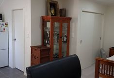 Others 6 Beautiful And Bright Studio Apartment Near Botany Downs