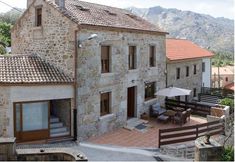 Others 2 House - 4 Bedrooms with WiFi - 107751