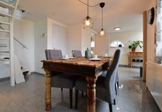 Others 6 Modern Holiday Home Near Klimmen With Hill View