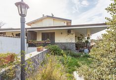 อื่นๆ 4 Luxurious Holiday Home in Napoli With Swimming Pool