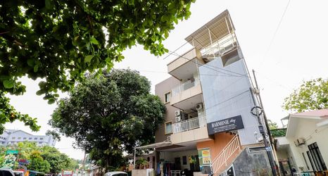 Others 2 Harmonie Stay