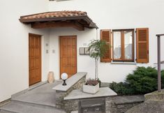Others 7 Simplistic Apartment in Consiglio di Rumo With Fenced Garden
