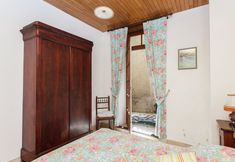 Others 2 Magnificent Holiday Home With Stunning View on Medieval Belvès