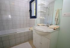 Others 3 Chic Villa in Moëlan-sur-mer With Swimming Pool
