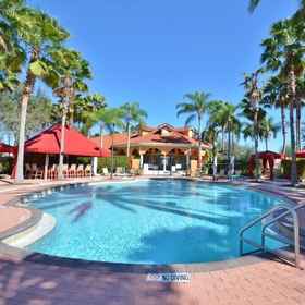 บ้านพักพร้อมสระว่ายน้ำ 4 ห้องนอน, Solana Resort-152cdv 1, โรงแรม & ที่พัก Calabay Palms Villa