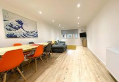 Others 5 Large Modern 3 Bedroom Apartment - Free Parking
