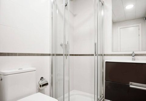 Others Modern 2bed Apt Sleeps 4 nr Retiro, 2mins to Metro