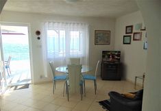 기타 5 Amazing two Storey Holiday Home With 120m Roofed Terrace, Directly on the Beach!
