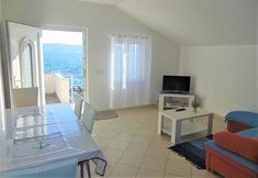 기타 4 Amazing two Storey Holiday Home With 120m Roofed Terrace, Directly on the Beach!