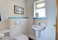 Others 4 Comfortable, Bright Holiday Home With Private Garden in the South of Cornwall