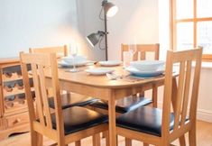 Others 5 Restful Holiday Home in Gloucester Near Go-karting Centre