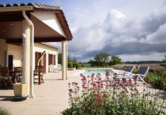 Others 4 Modern Villa in La Romieu With Swimming Pool