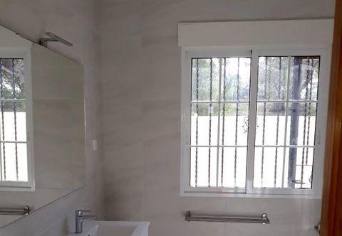 Lainnya House With 4 Bedrooms in Torrevieja, With Shared Pool, Enclosed Garden and Wifi