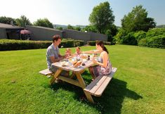 Lain-lain 6 Comfortable Bungalow With Dishwasher , 4 km. From Valkenburg