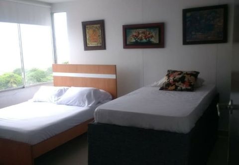 Others Apartment in Front of the Sea 519A