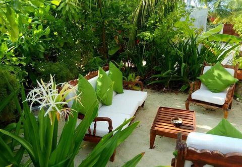 Others Create Amazing Memories any the Dream Like Island of Dhigurah