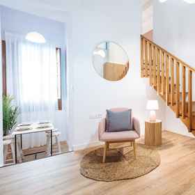 ロラ・デ・トリアナ・アパートメンツ 1, アルカラ・デル・リオホテル