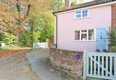 Others 4 Lovely Cottage in Shottisham, Close to the pub and not too far From the Coast