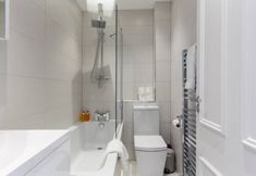 Others 7 Designer 2 Bed on Hampstead High St