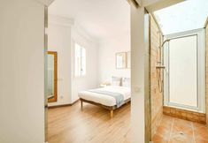 Others 3 Spacious Refurbished 1bed Flat, Close to the Metro