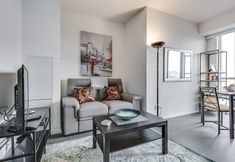 Lain-lain 6 Trendy 2BR Condo in King East Great View