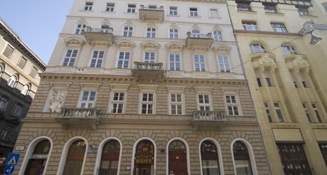 기타 2 Apartment Akademia