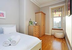 Others 5 A Stunning Grand Apt near the Royal Botanic Garden