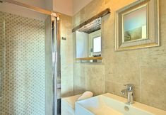 Others 3 Plushy Villa in Ladici With Pool and Whirlpool