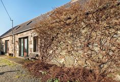 Others 5 Graceful Holiday Home in Chapelle Neuve With Swimming Pool