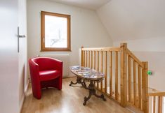 Others 2 Elegant Holiday Home in Sondernach With Garden