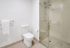 Others 6 Luxury Apartment In Heart Of Cairns 222