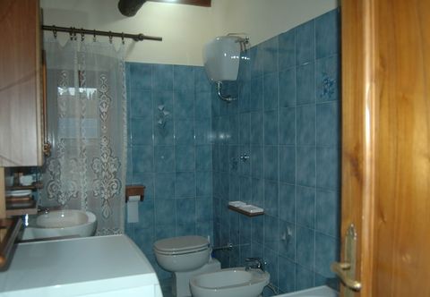 Others Cosy Holiday Home in Radda in Chianti With Swimming Pool