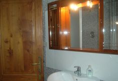 Others 7 Cosy Holiday Home in Radda in Chianti With Swimming Pool