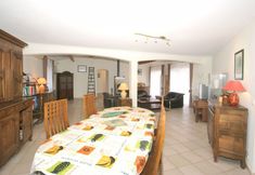Others 3 A Villa With a Large Garden, Beautiful View, air Conditioning and Private Pool