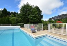 Others 6 Quaint Bungalow in Pinsac With Swimming Pool