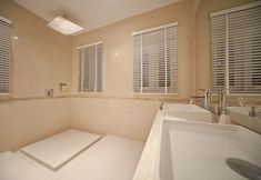 Others 7 Villa Sarasuz is a 5 Star Luxury Villa Located on the Prestigious Bophut Hill
